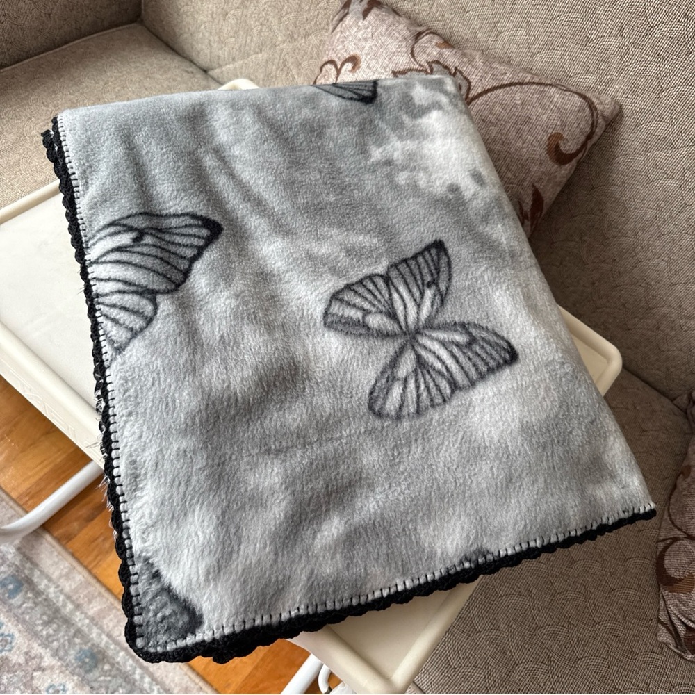 Gray Butterfly Patterned Throw Blanket
